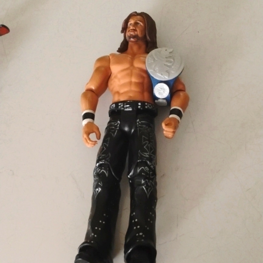 Action Figure - Picture 1 of 1